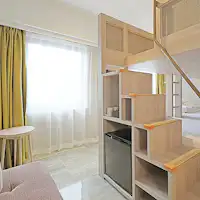 ห้องทวินระดับโมเดอเรต + เตียงสองชั้น