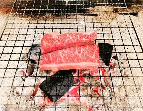 霜降り牛はわさびと相性抜群
