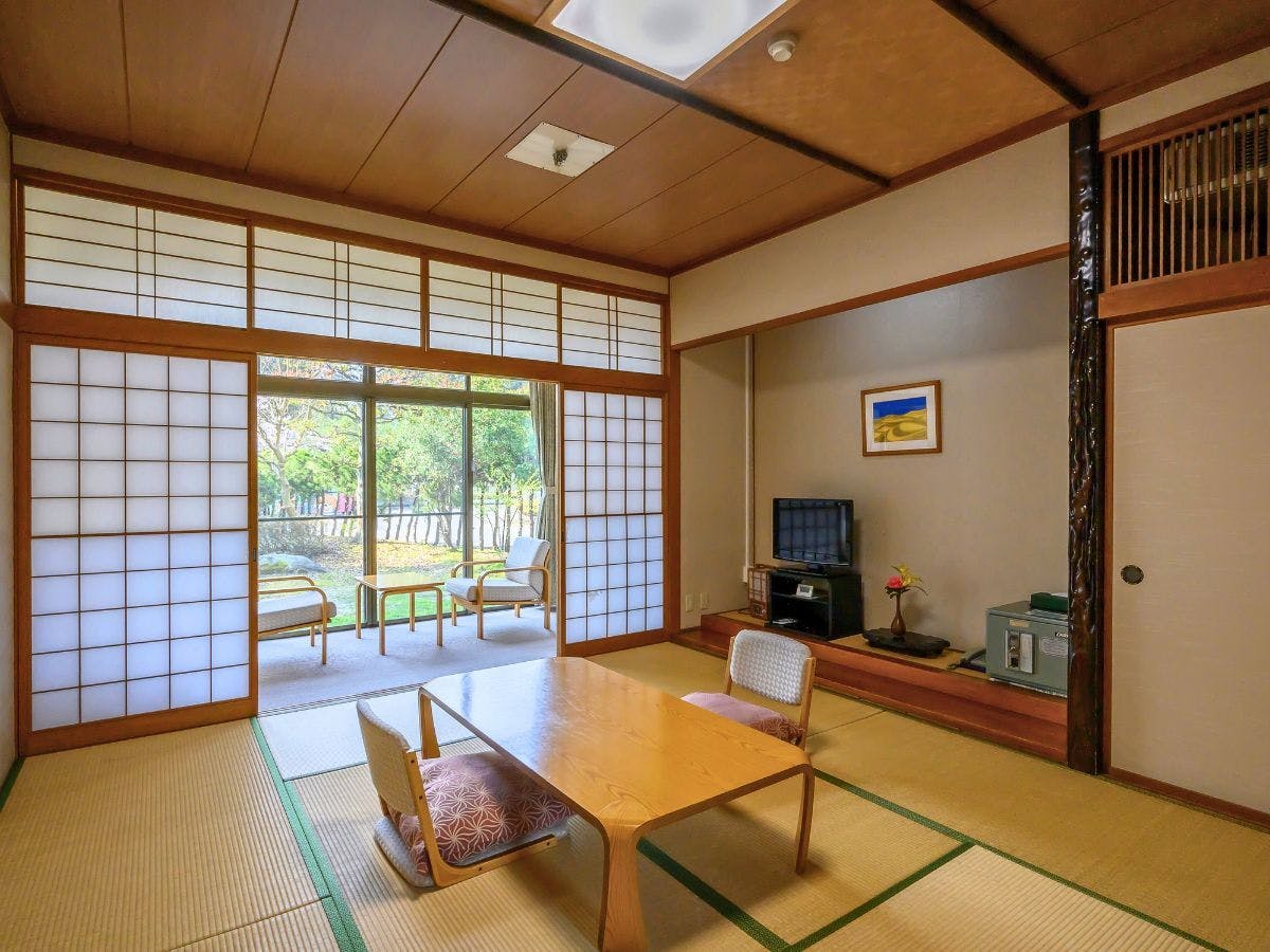 Sanroku Onsen Shinmeien