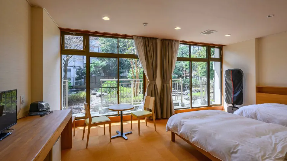 Sanroku Onsen Shinmeien