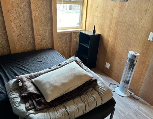 シングルルーム個室です。