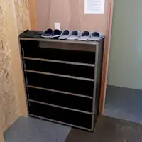 신발장입니다. 실내에서는 신발을 벗어주세요.