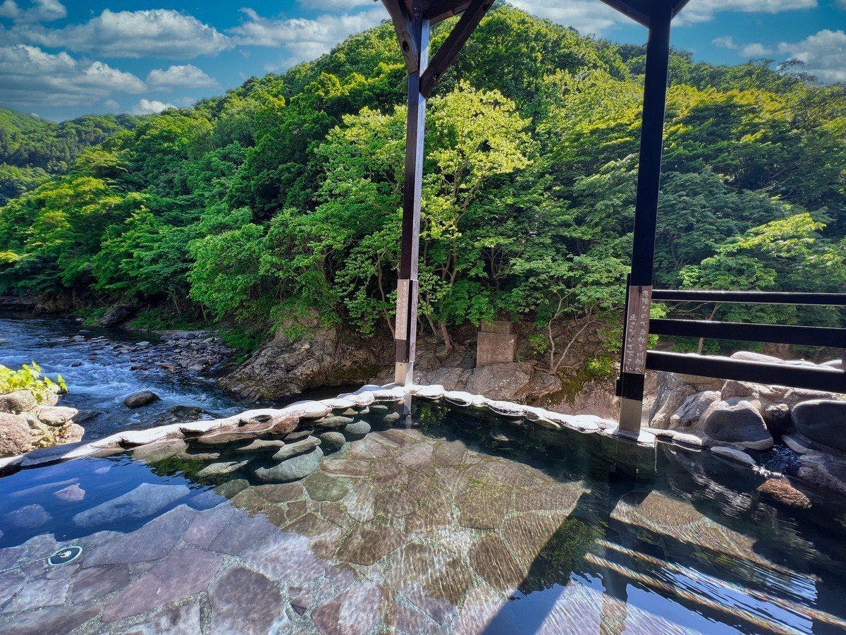 Yuze Hotel: Akita's Four Seasons Delight