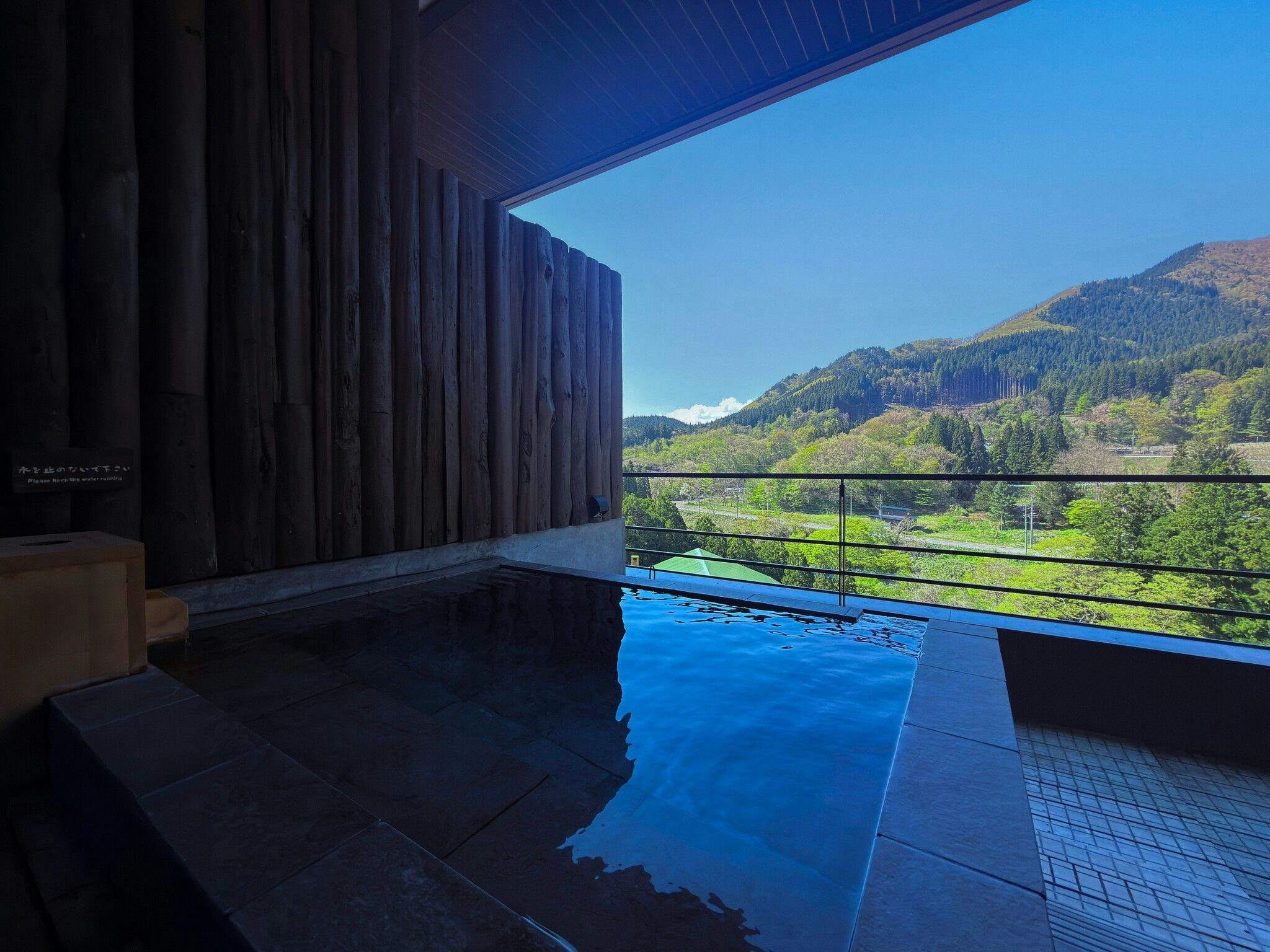 Yuze Hotel: Akita's Four Seasons Delight