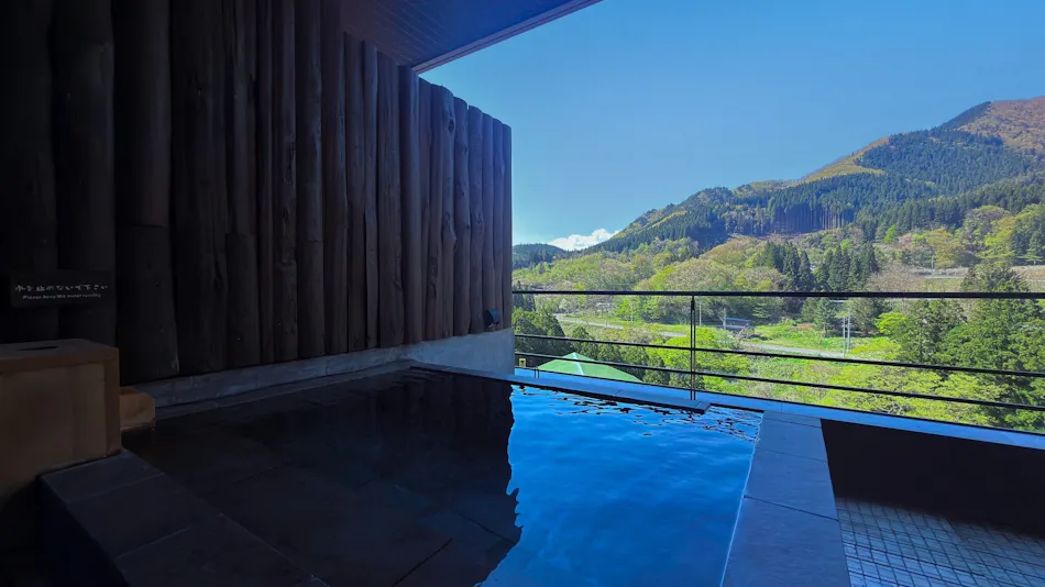 Yuze Hotel: Akita's Four Seasons Delight