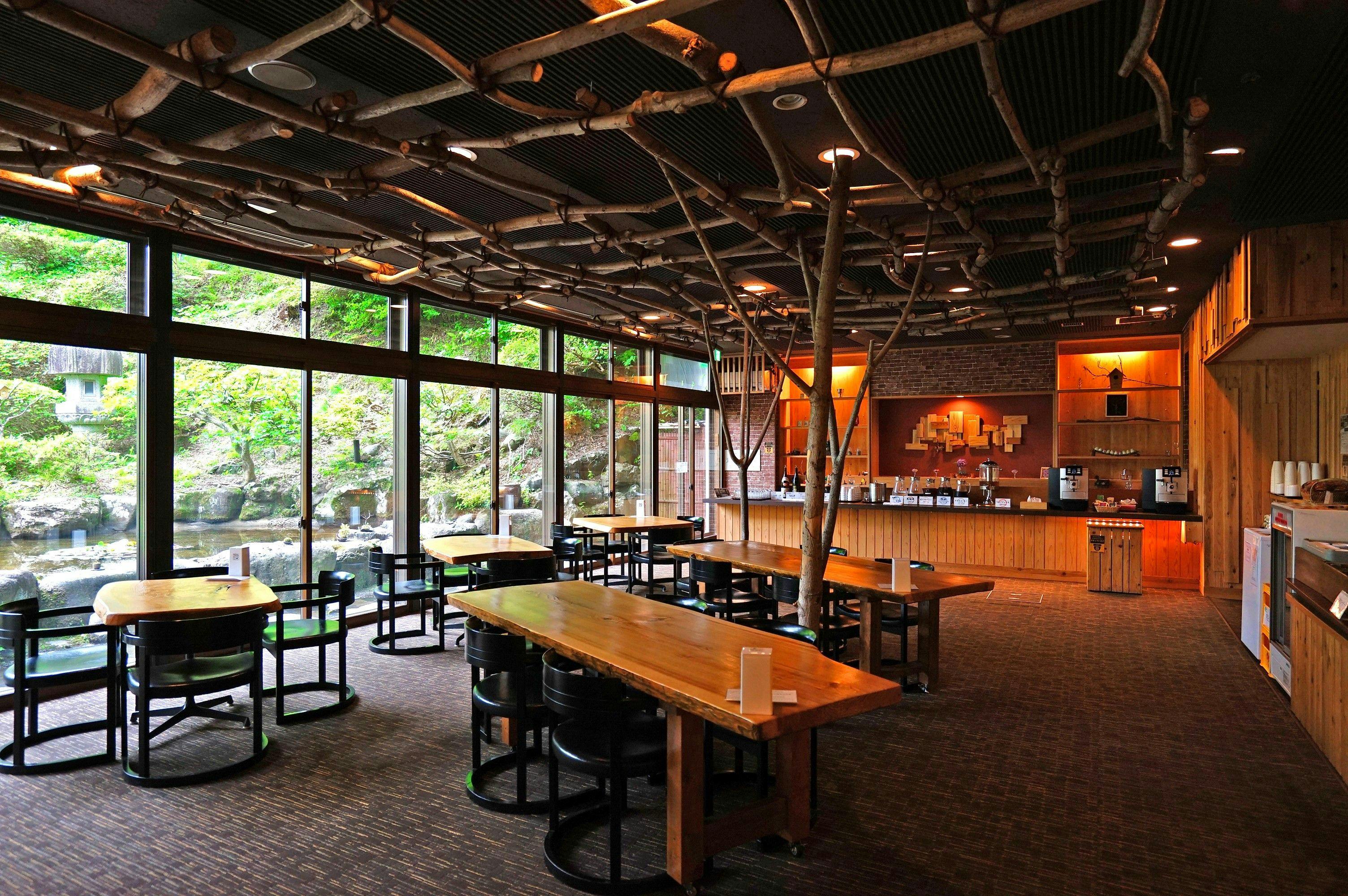 Yuze Hotel: Akita's Four Seasons Delight