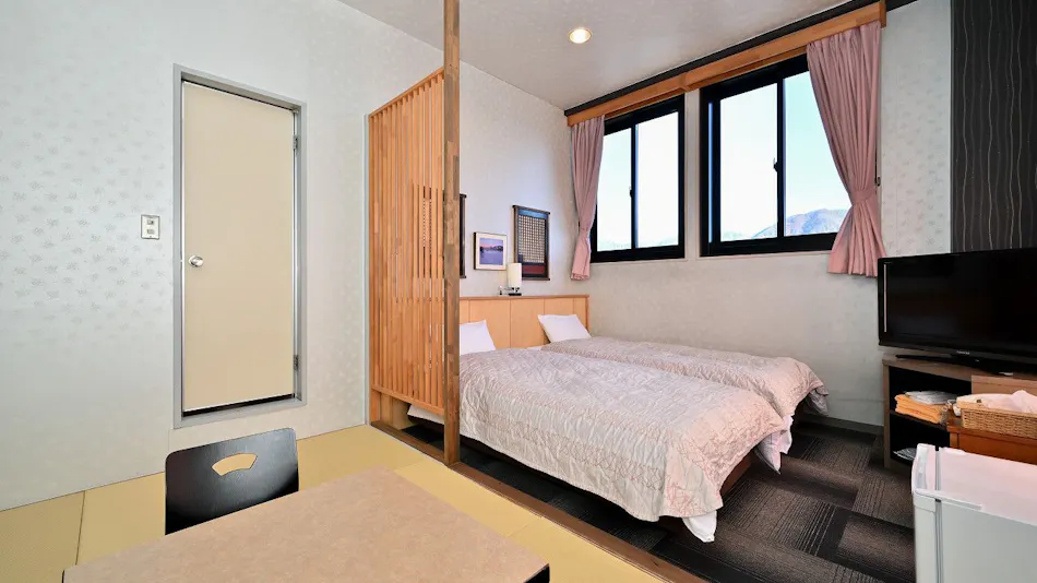 Tsugaike Kogen Hilltop Hotel