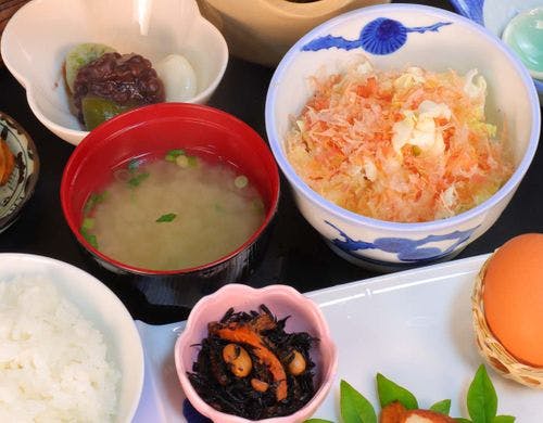 朝食