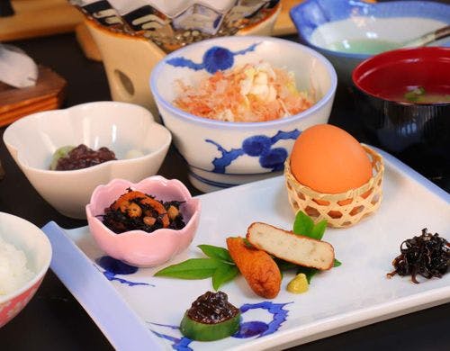 朝食