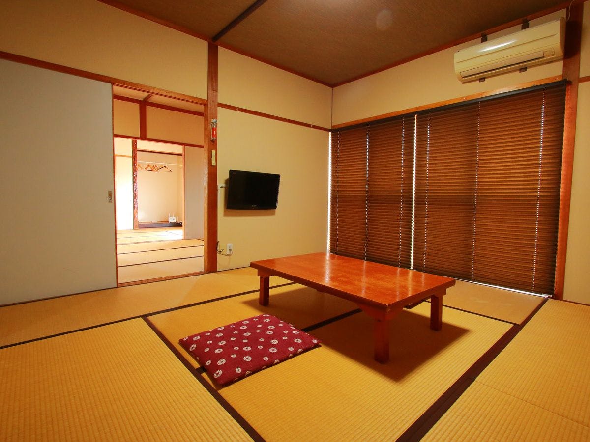 Family Ryokan Kawakyu with Showa Retro, private hot spring