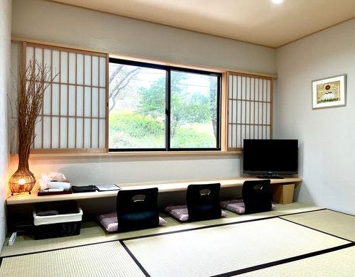 自然と日本の和を感じるお部屋