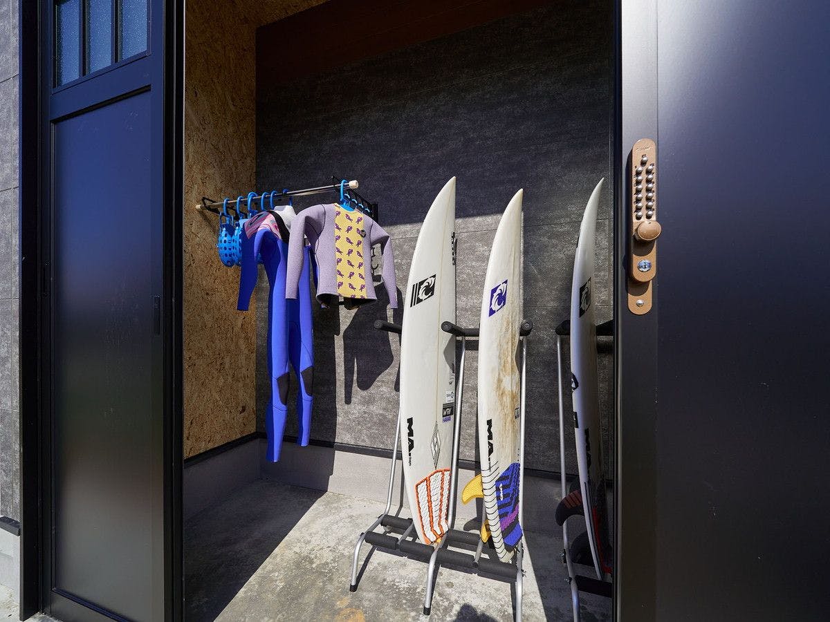 ที่เก็บของพร้อมกุญแจล็อก