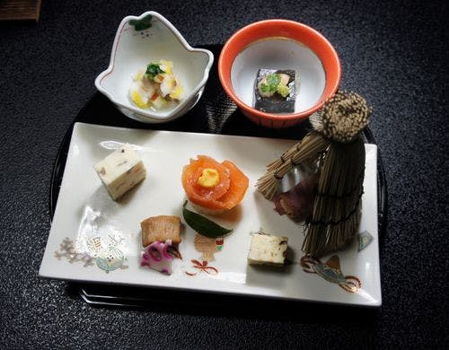 前菜　料理の一例です