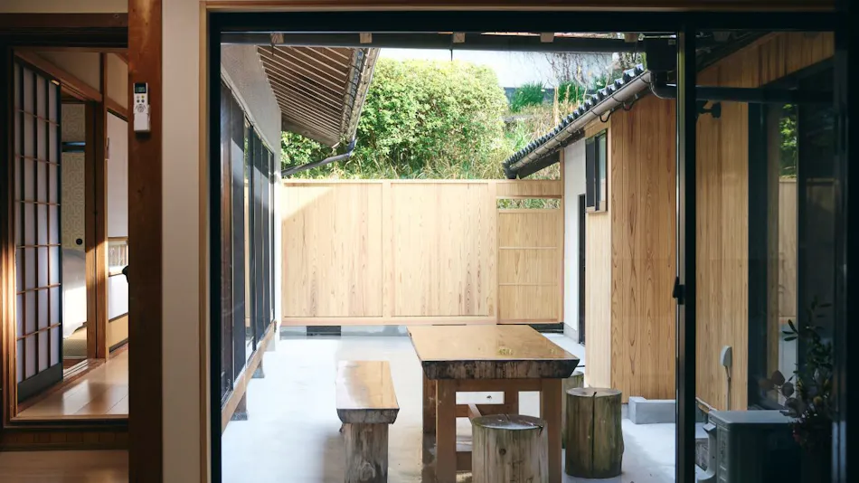 MIU HOUSE
