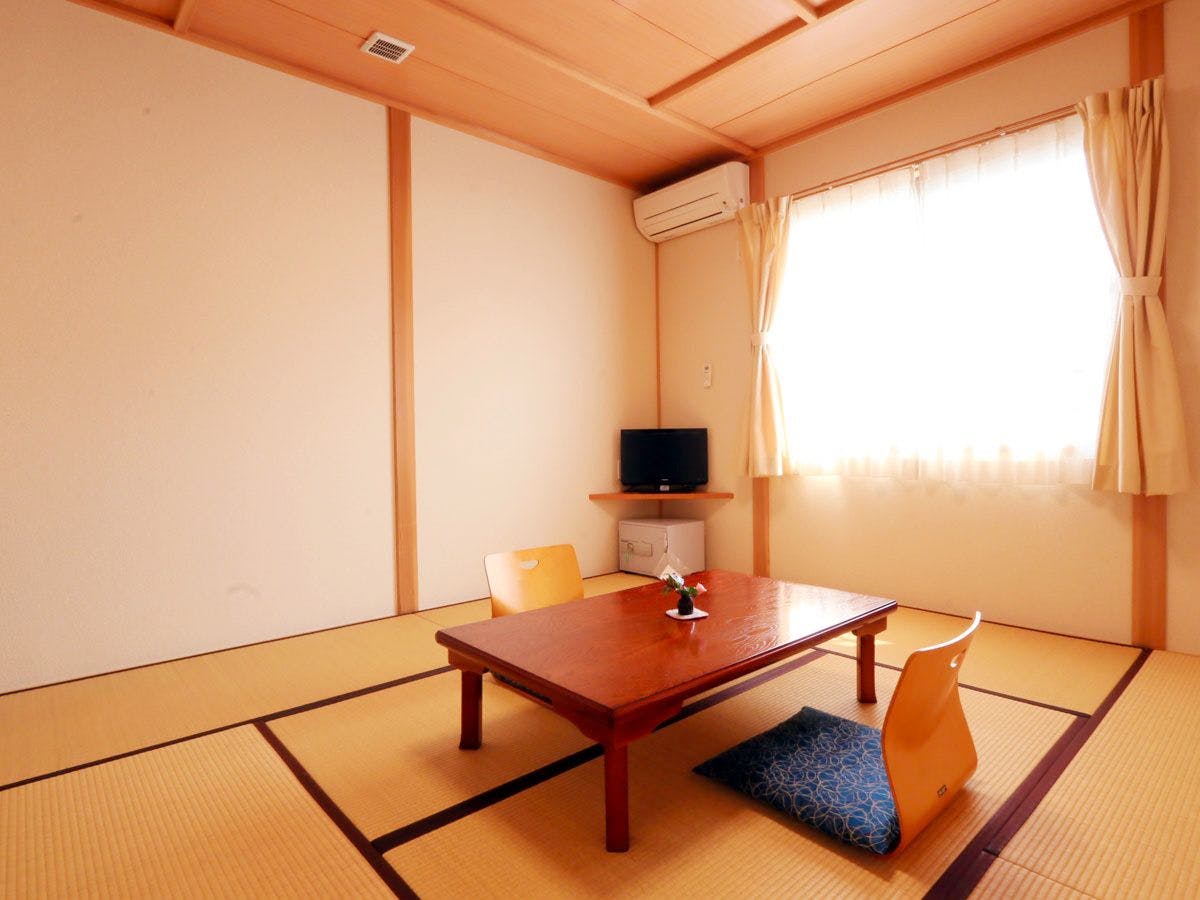 Bilik gaya Jepun di bangunan tambahan