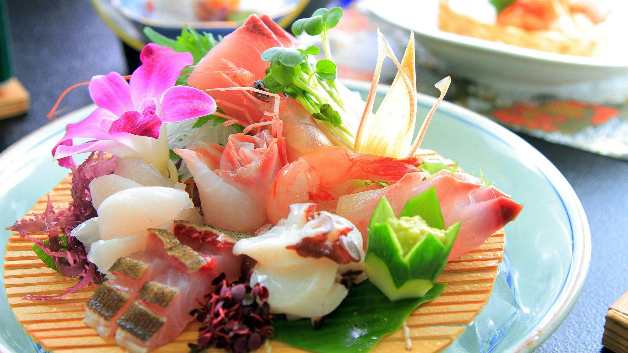 【Contoh Makan Malam】