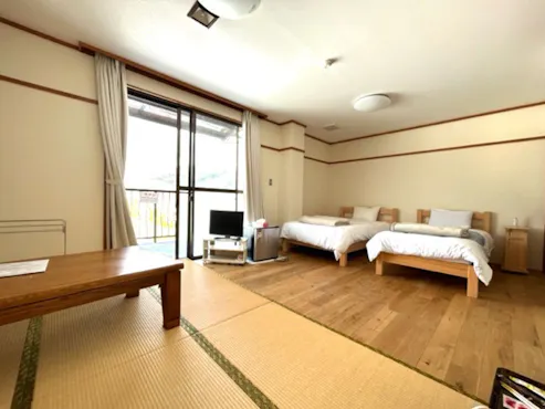 ห้อง 306 สามารถมองเห็นภูเขาที่ปกคลุมด้วยหิมะอันงดงามในฤดูหนาว