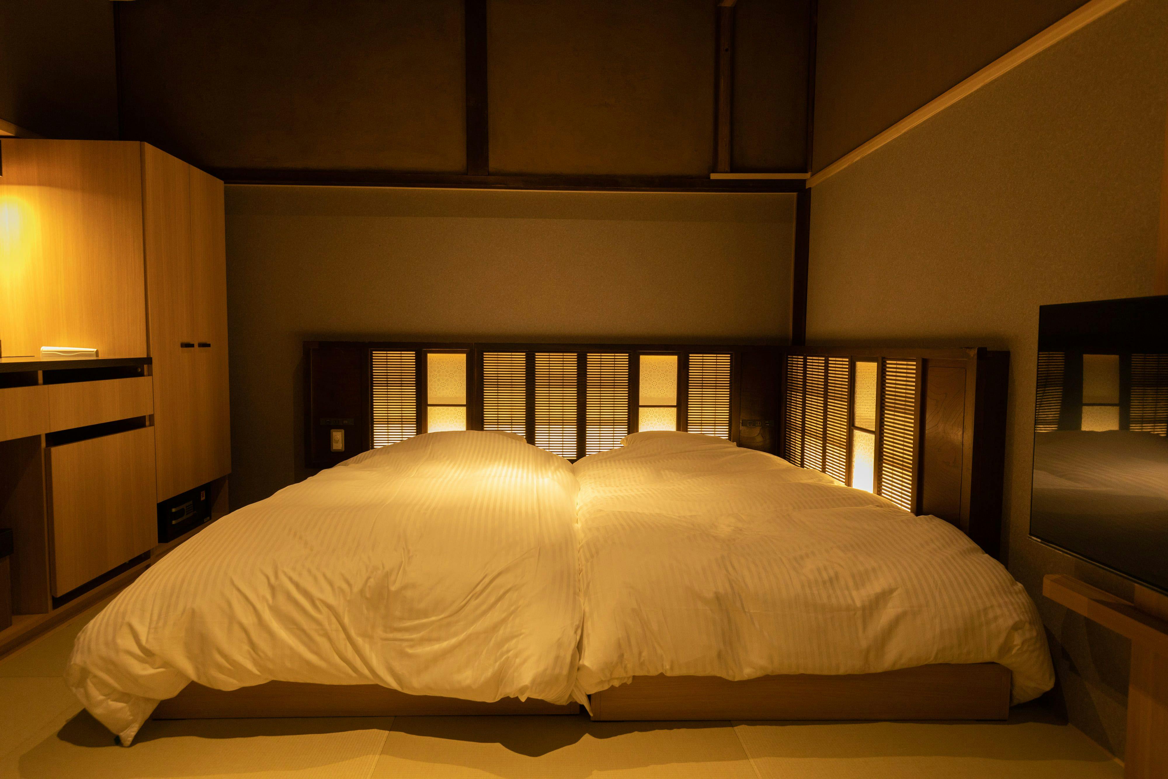 Classic & Modern SELF-STYLED HOTEL Banba Oosone