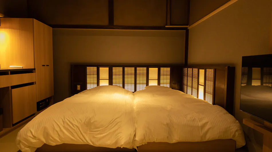 Classic & Modern SELF-STYLED HOTEL Banba Oosone