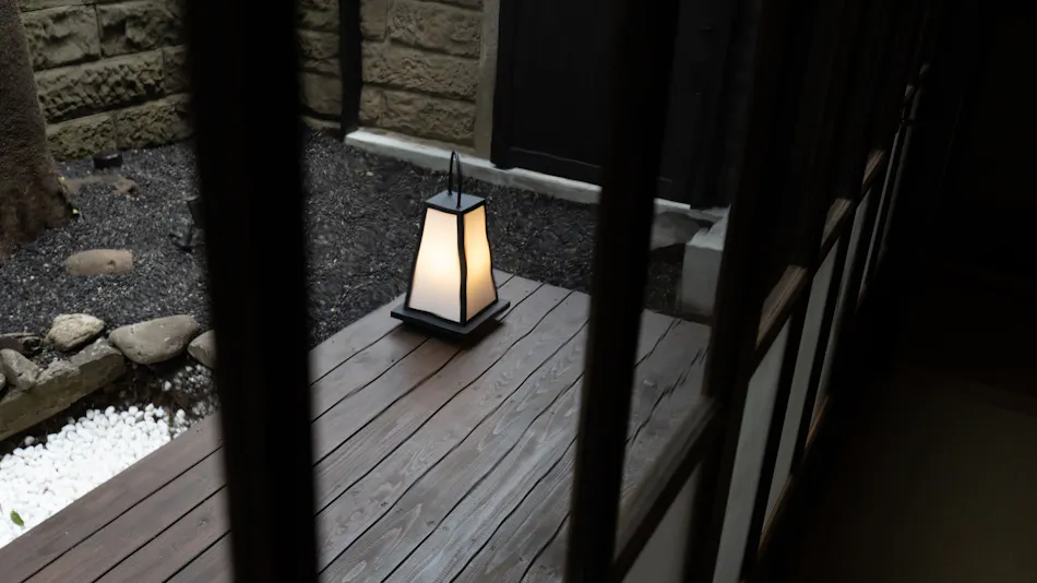 Classic & Modern SELF-STYLED HOTEL Banba Oosone