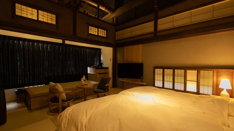 Classic & Modern SELF-STYLED HOTEL Banba Oosone