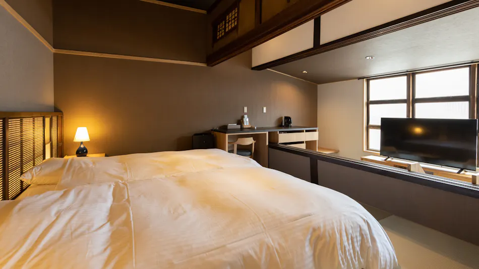 Classic & Modern SELF-STYLED HOTEL Banba Oosone