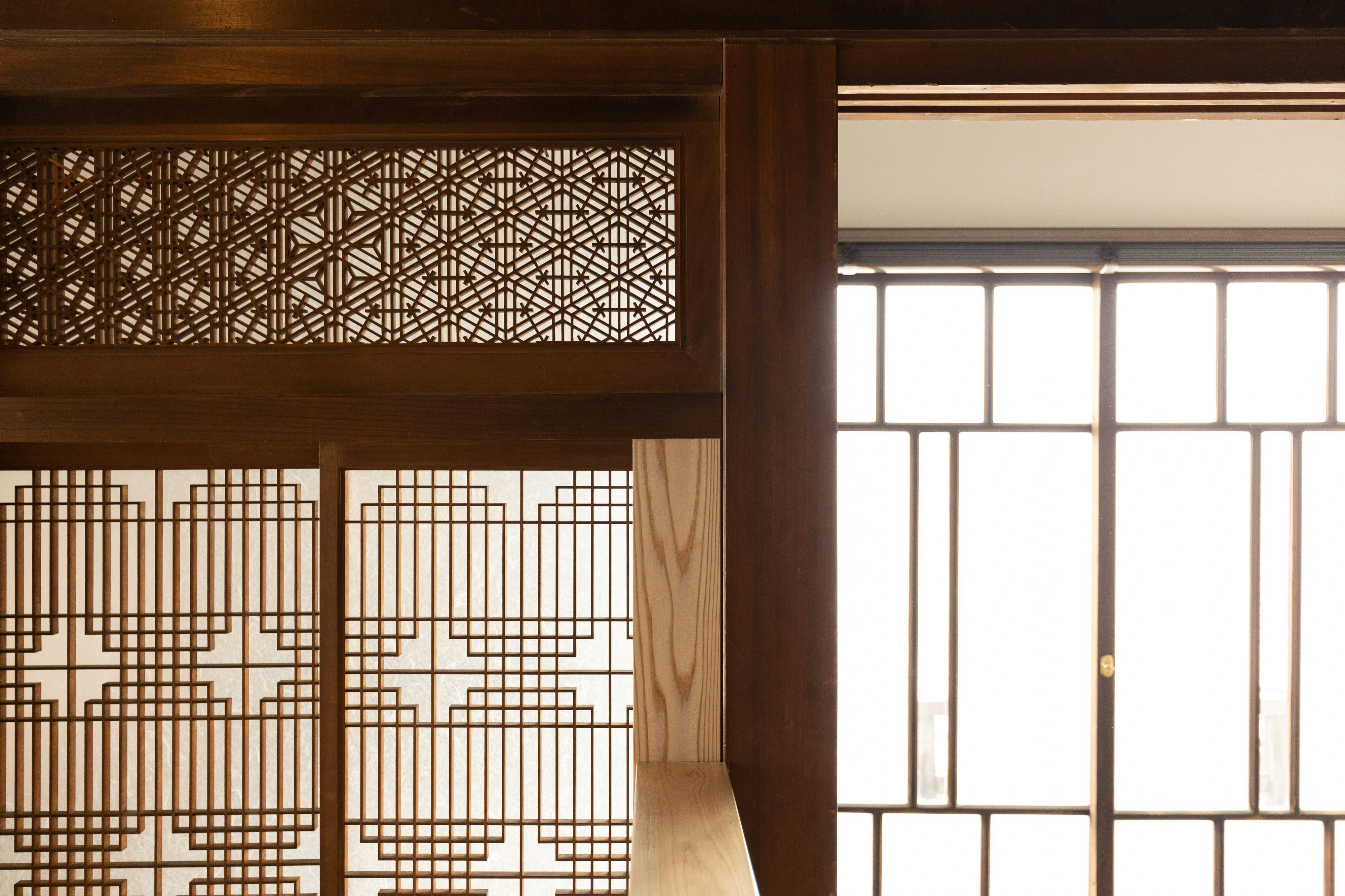 Classic & Modern SELF-STYLED HOTEL Banba Oosone
