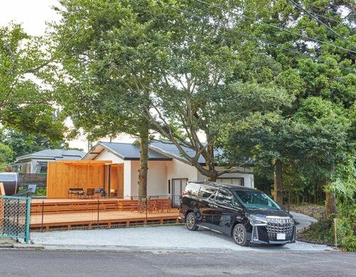 外観　駐車スペース　3台駐車可能