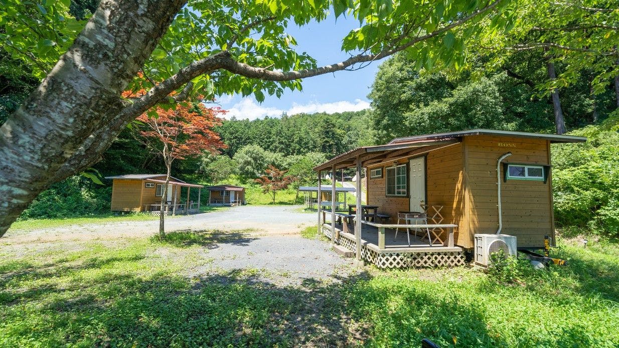 Eksterior kabin kayu