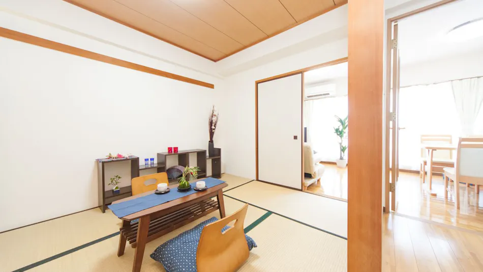 Awaji Central Room NC08