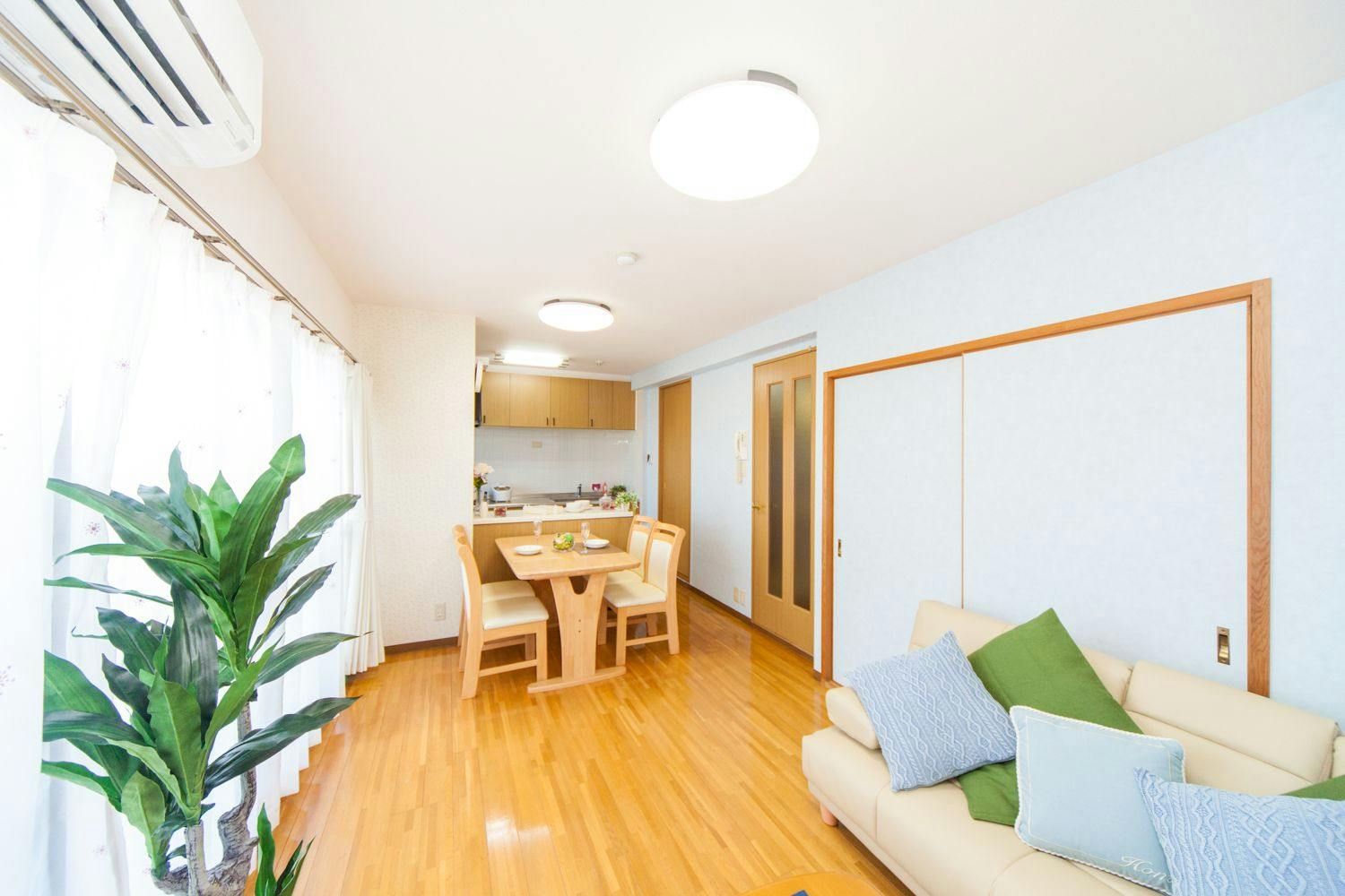 Awaji Central Room NC08