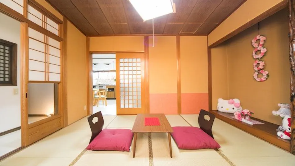 7 min to JR Yokkaichi STN Large House