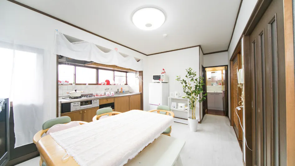 7 min to JR Yokkaichi STN Large House