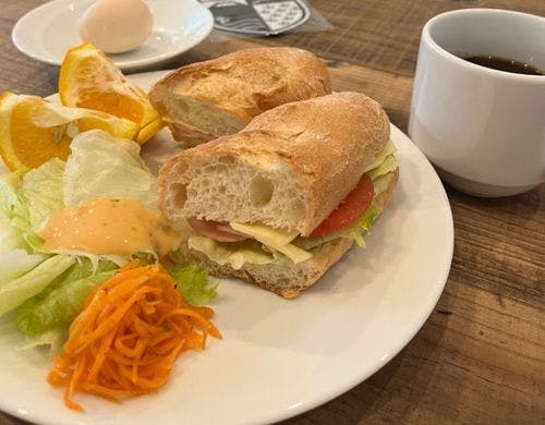 1Fカフェ　サンド