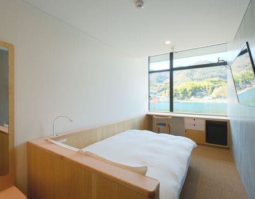 セミダブルルームの一例