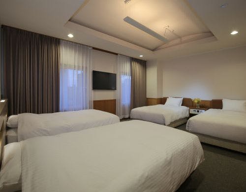 ワイドファミリー