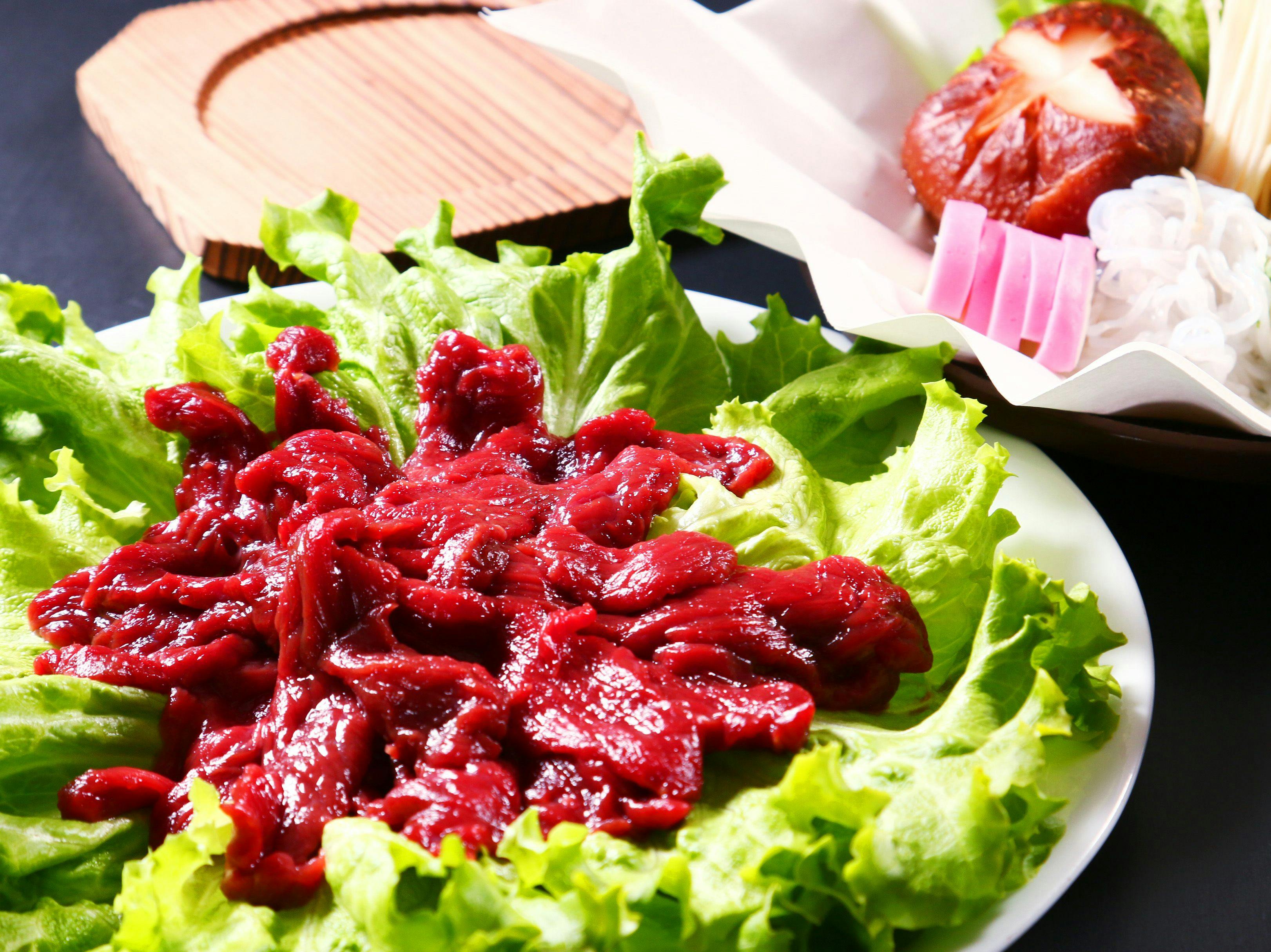 ตัวอย่างอาหาร◆อัปเกรด - สุกี้ยากี้เนื้อม้า