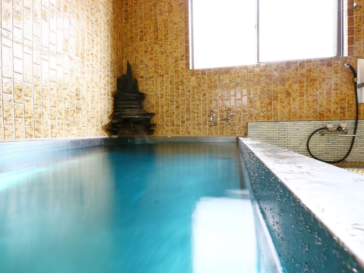 สามารถอาบน้ำได้ตั้งแต่เวลา 16:00 ถึง 22:00 น.