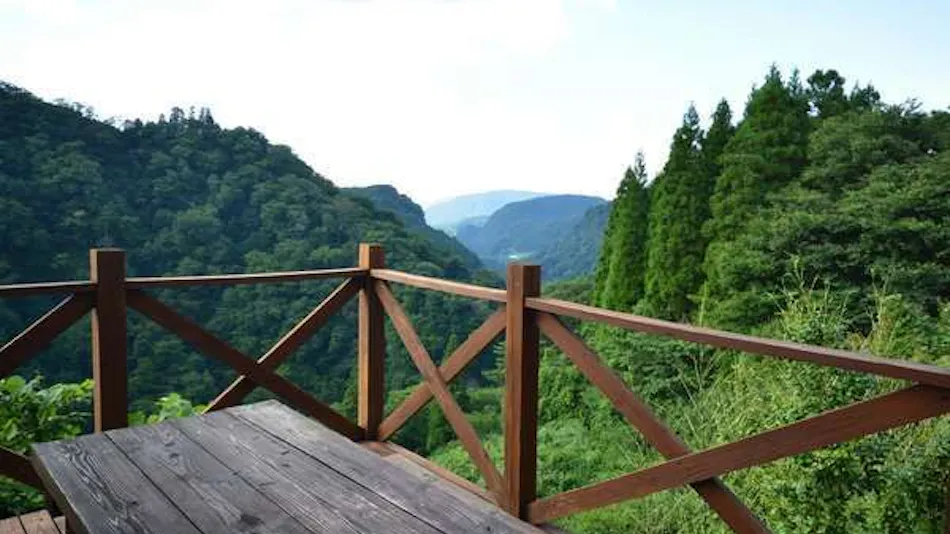 Keikoku no Yado Nihiki no Oni