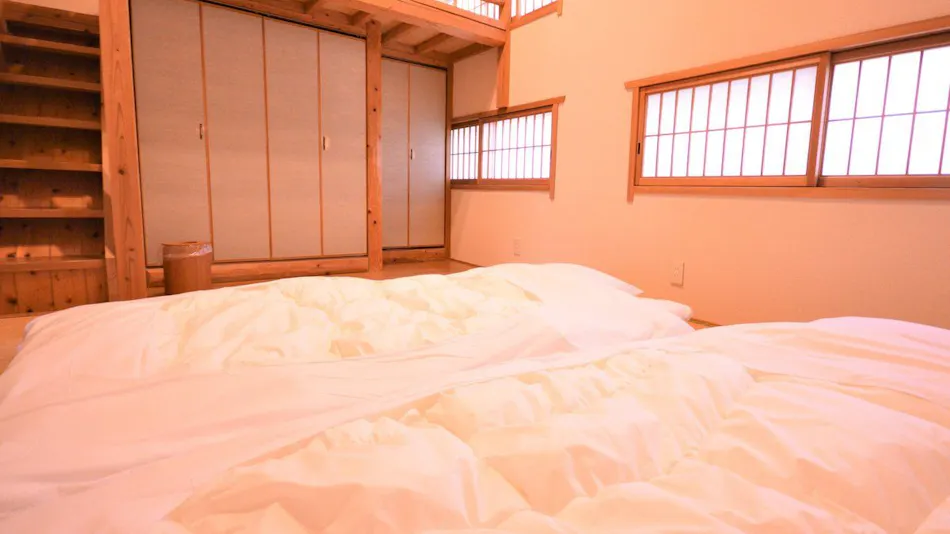 Keikoku no Yado Nihiki no Oni