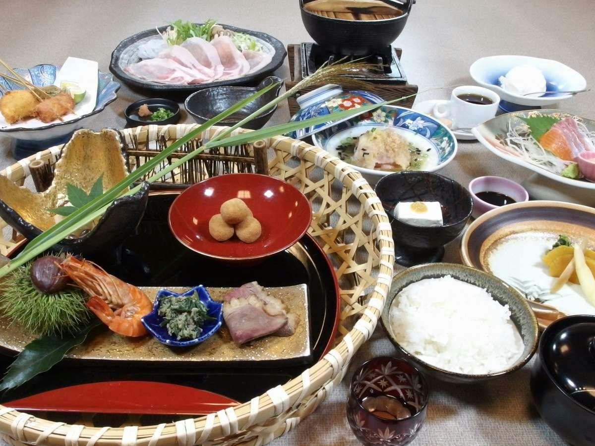 Keikoku no Yado Nihiki no Oni