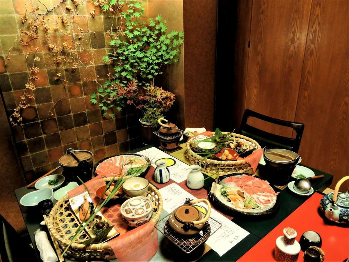 Keikoku no Yado Nihiki no Oni