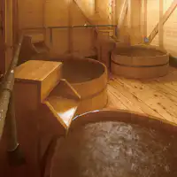 อ่างอาบน้ำกลางแจ้งสำหรับผู้หญิง Hinoki