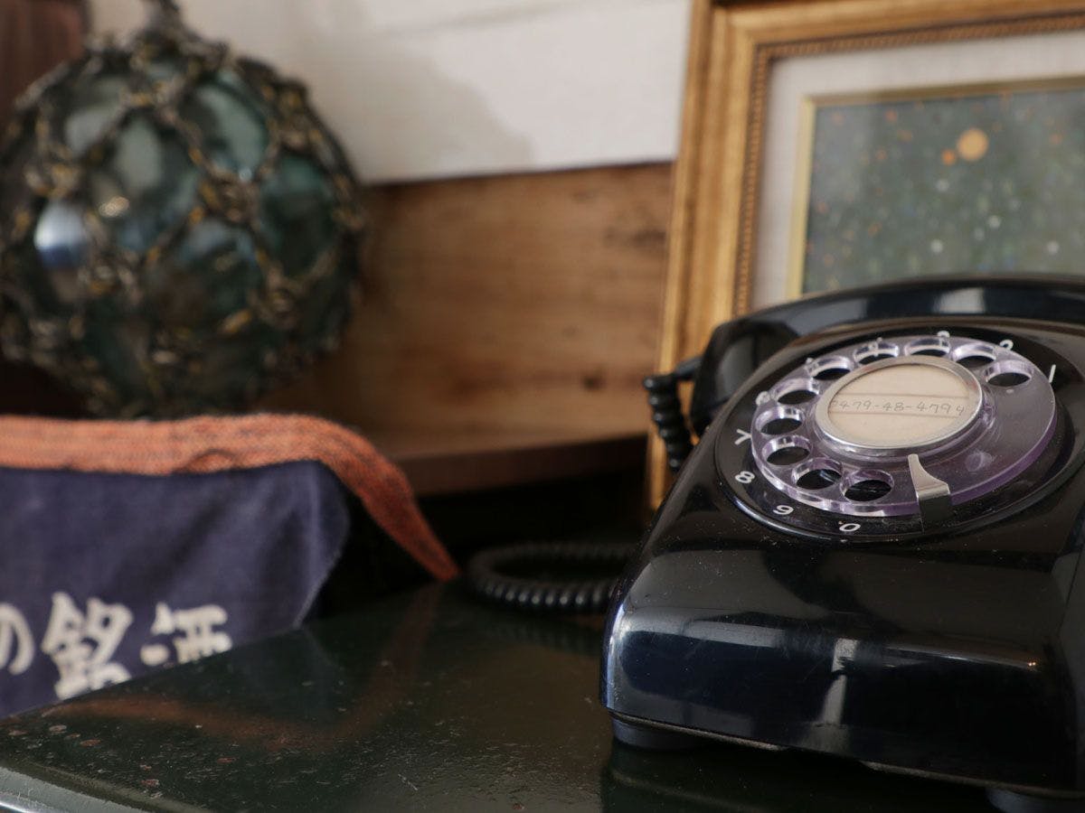 Dekorasi*Telepon Hitam Klasik