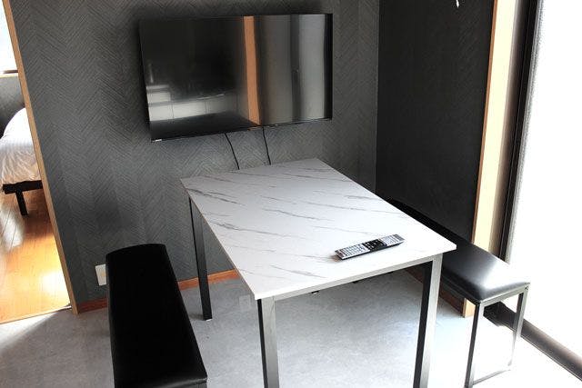 อาคาร B ห้องนั่งเล่นและห้องรับประทานอาหาร