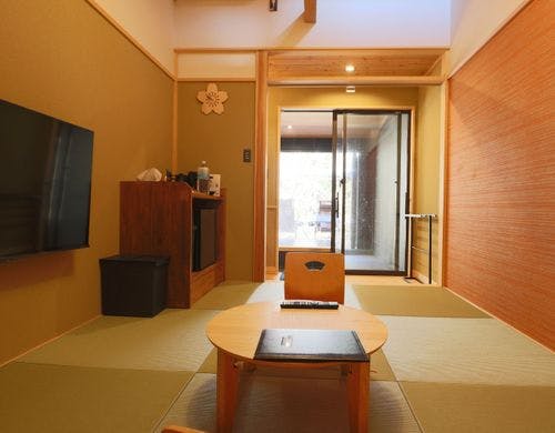 -はる-■ピンクがメインカラーのお部屋です