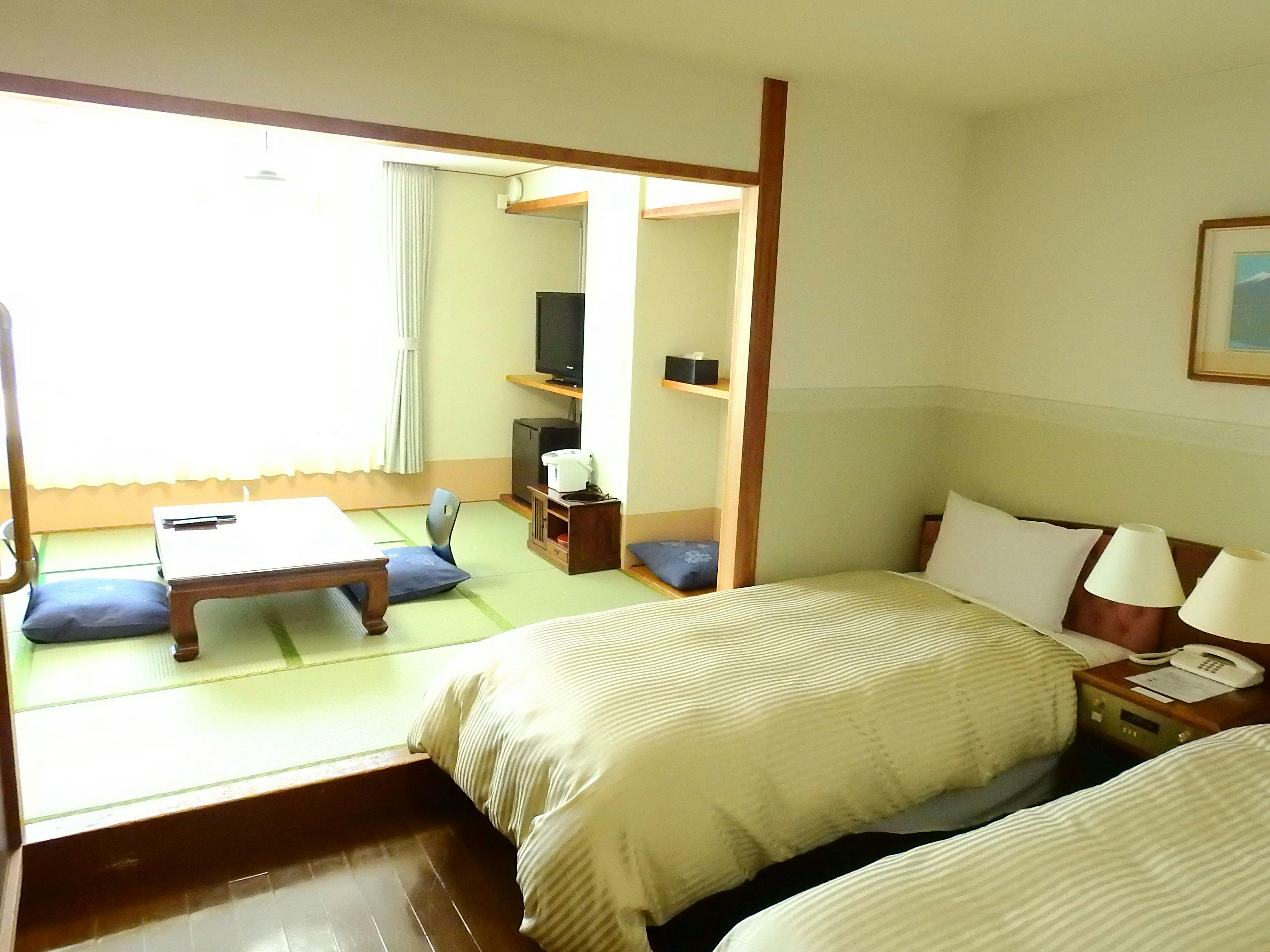 Oki Plaza Hotel