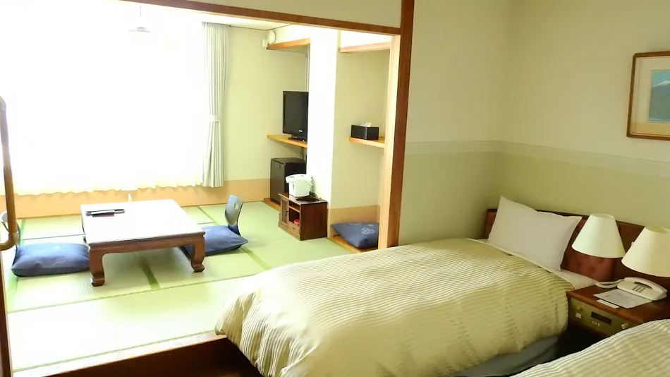 Oki Plaza Hotel