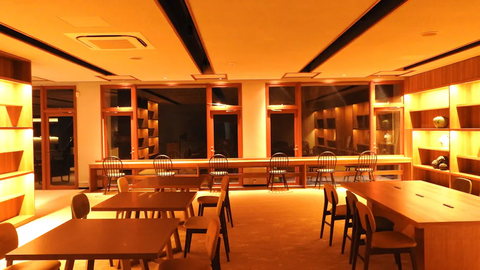 Oki Plaza Hotel