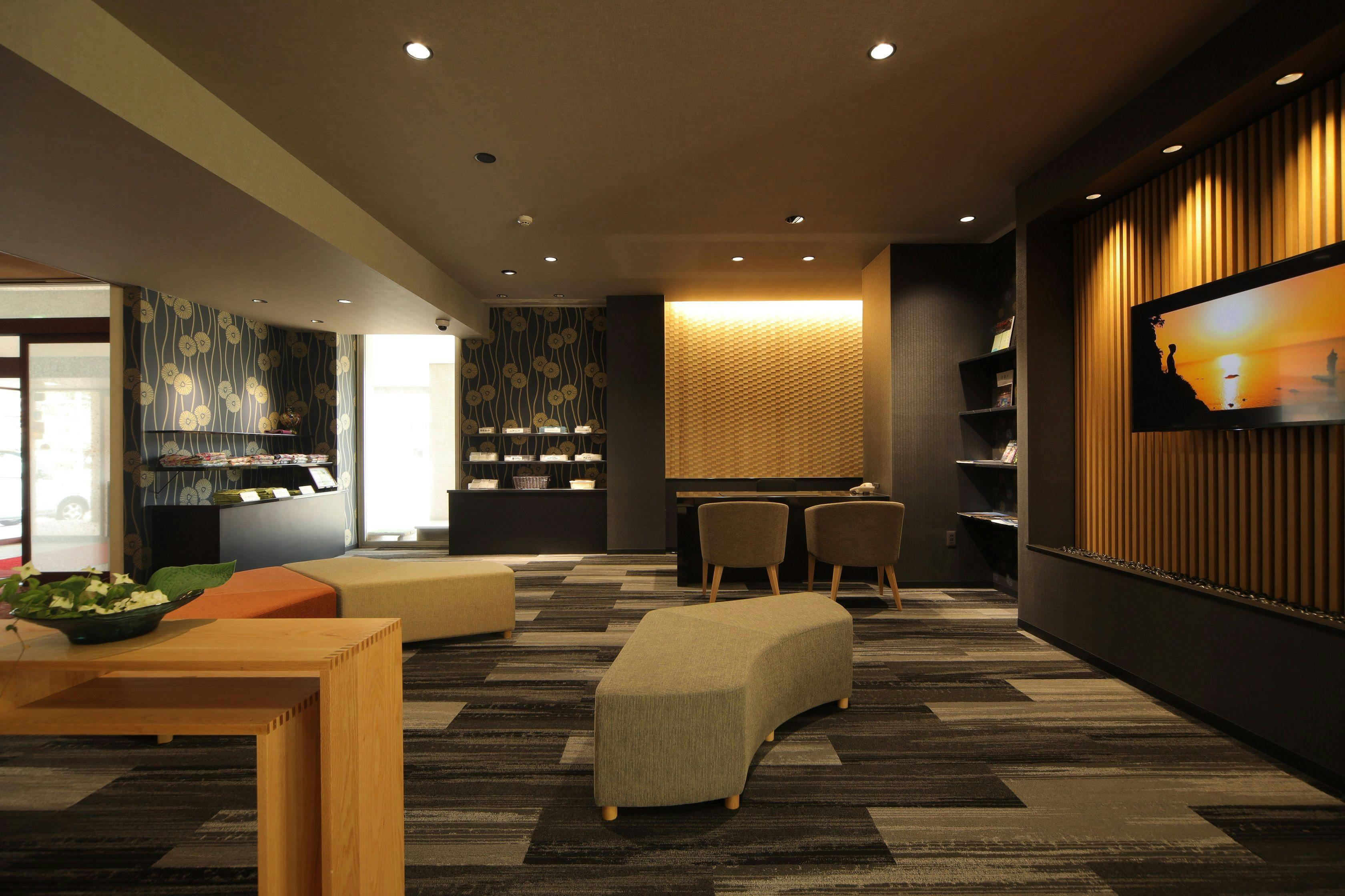 Oki Plaza Hotel